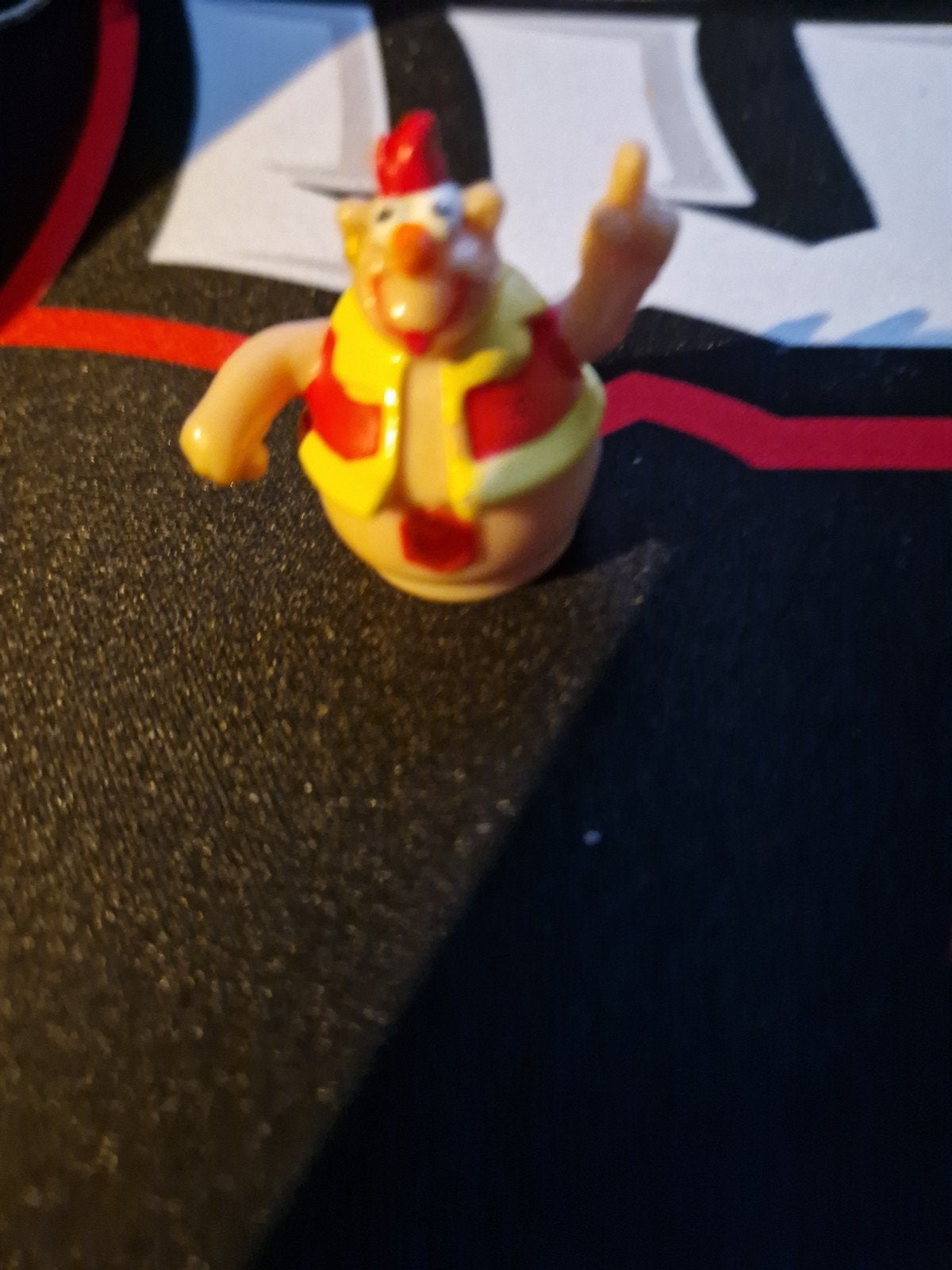 Grappig figuurtje met middelvinger, Verzamelen, Ophalen of Verzenden, Gebruikt
