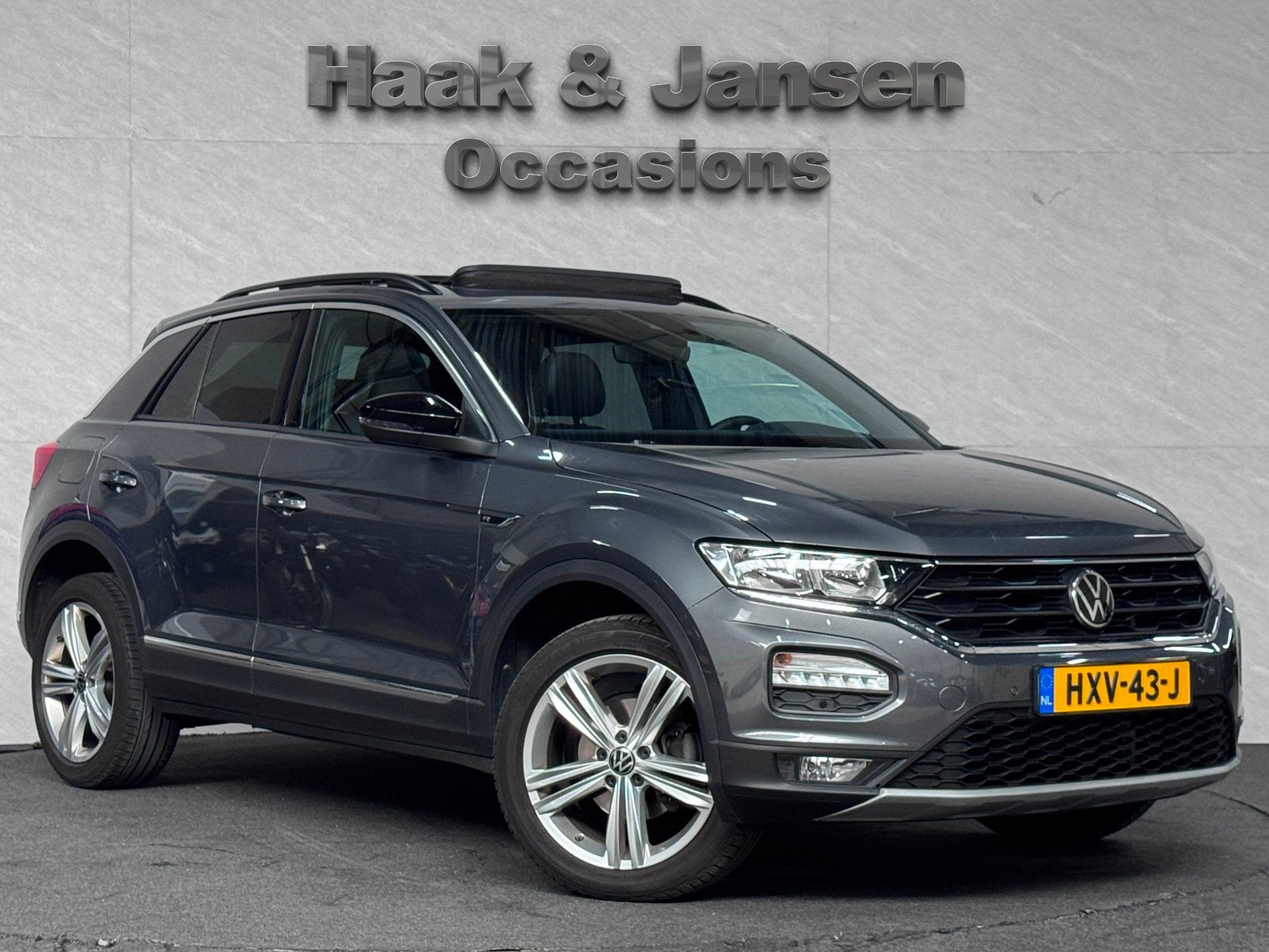 Volkswagen T-ROC 1.5 TSI Sport Business R Panoramadak ACC La, Auto's, Volkswagen, 1254 kg, 4 cilinders, 150 pk, Leder en Stof