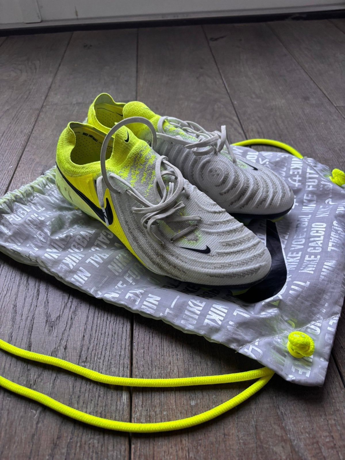 Nike Phantom GX II, Maat XS of kleiner, Ophalen of Verzenden, Zo goed als nieuw, Schoenen