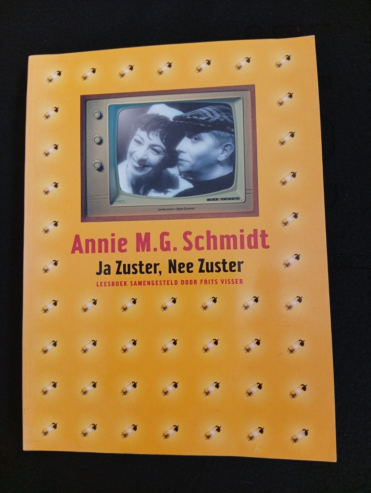 Ja Zuster, Nee Zuster leesboek, Tv-serie, Frits Visser, Ophalen of Verzenden, Zo goed als nieuw
