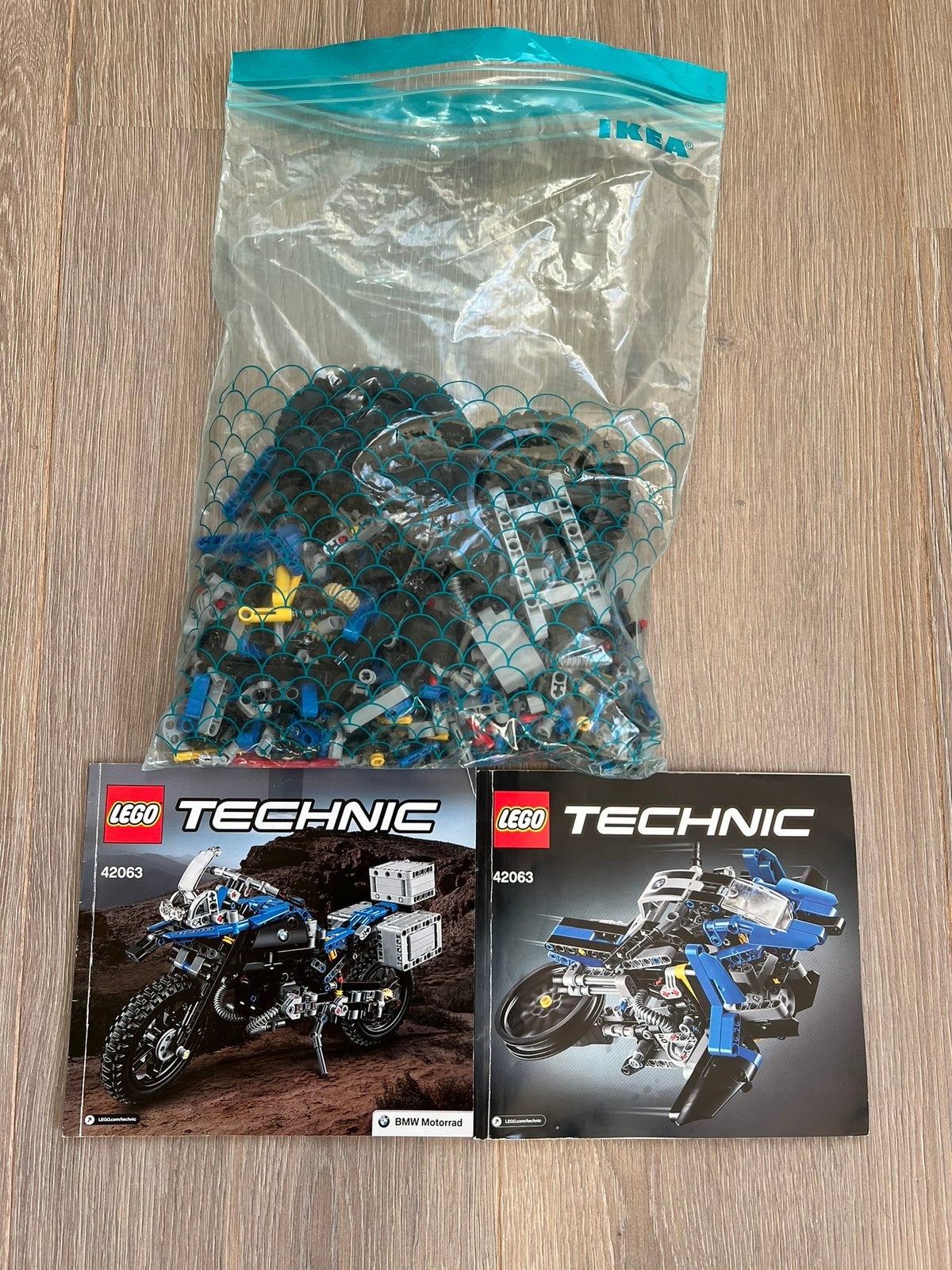 Lego technic BMW R1200 gs adventure- 42063, Overige merken, Auto, Groter dan 1:32, Ophalen of Verzenden
