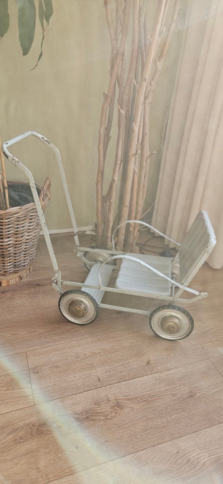 Vintage Poppenwagen - Wit Metaal, Ophalen of Verzenden, Gebruikt, Jongen of Meisje