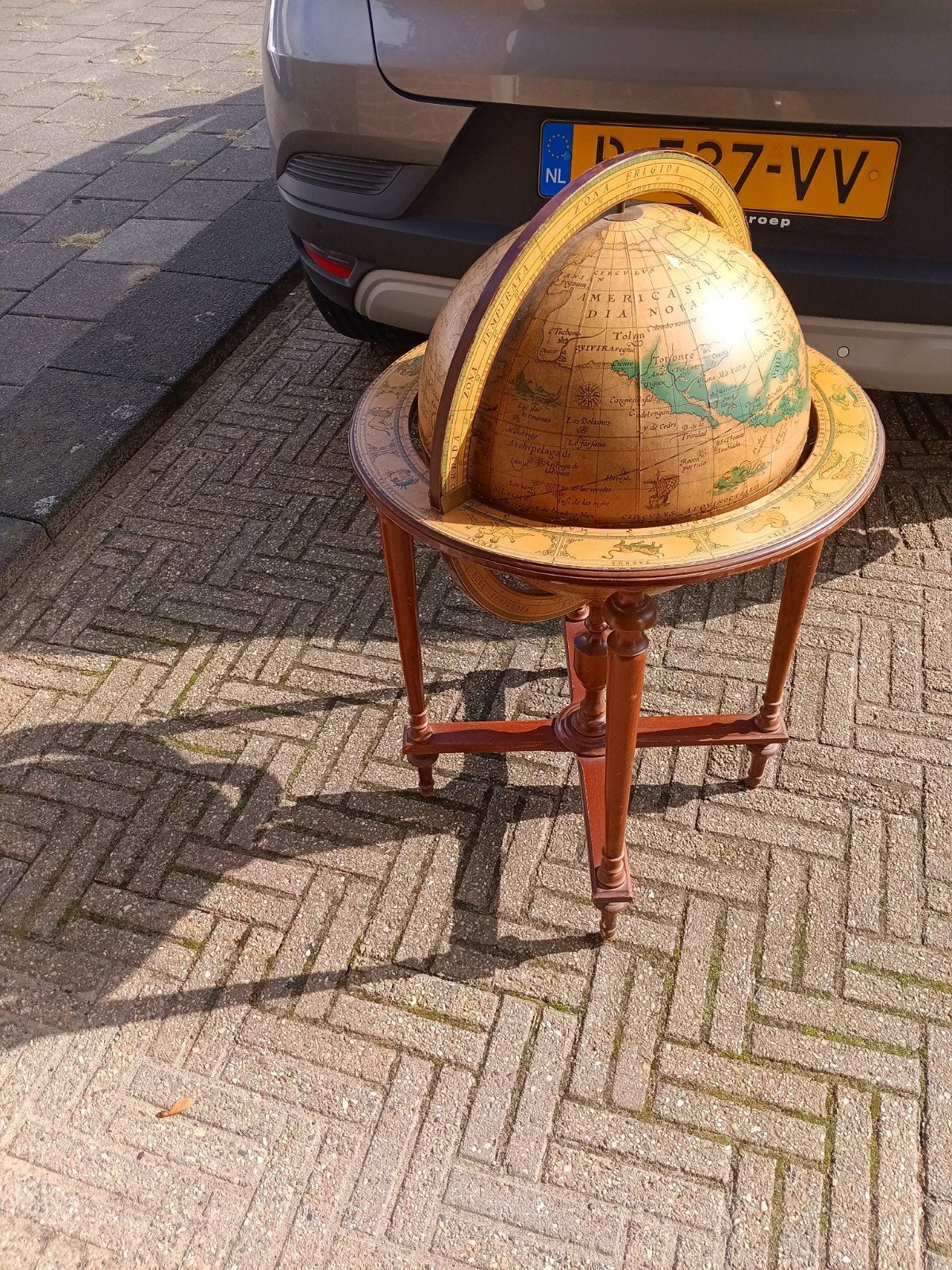 Antieke wereldbol met drankenkabinet, Ophalen of Verzenden