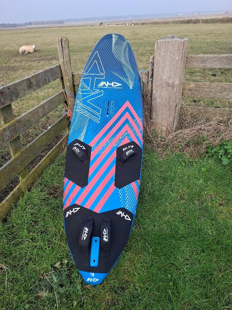 AHD Fury 100, Watersport en Boten, Windsurfen, Ophalen, Zo goed als nieuw, Plank, Minder dan 5 m²