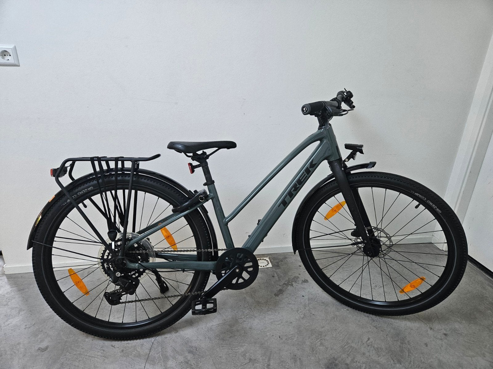 Zgn Trek Dual Sport 2 EQ Stagger (2025) – Maat S, Fietsen en Brommers, Minder dan 45 cm, Ophalen, Zo goed als nieuw, Trek