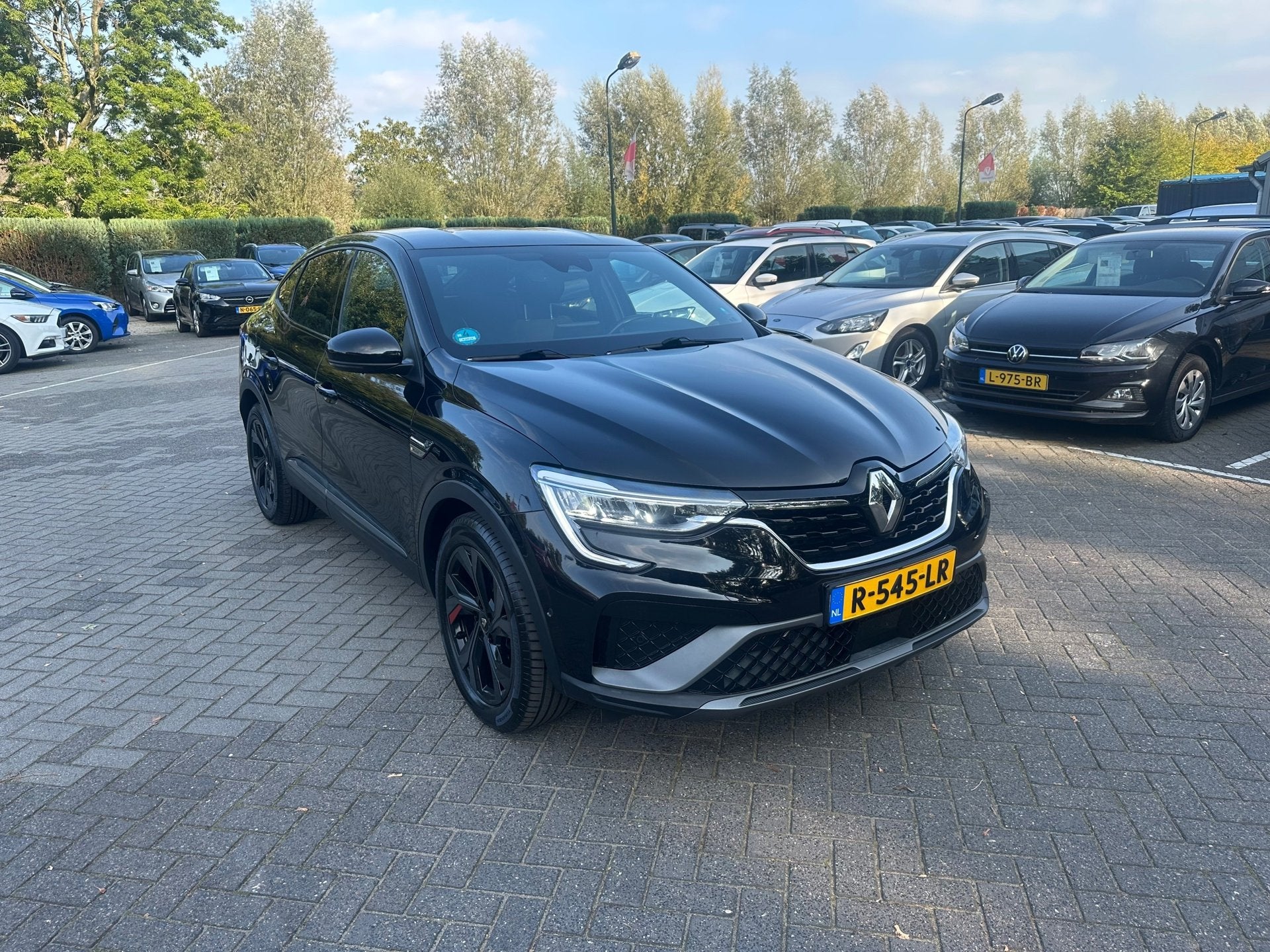 Renault Arkana 1.6 E-Tech Hybrid 145 R.S. Line , leer , pdc, Auto's, Gebruikt, Euro 6, 4 cilinders, Origineel Nederlands