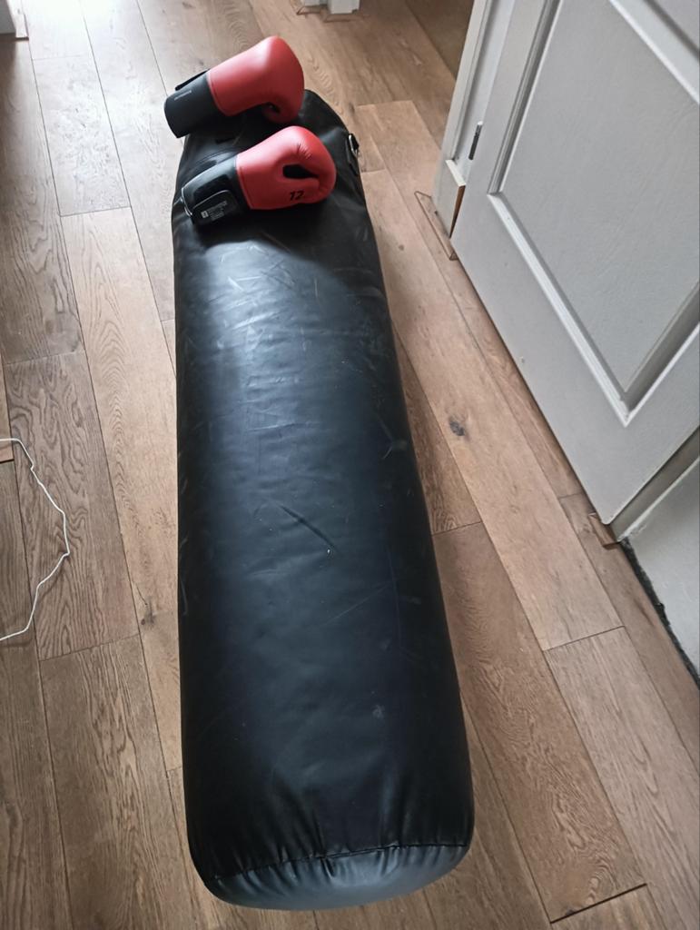 Grote zware bokszak met beugel, Sport en Fitness, Ophalen, Bokszak