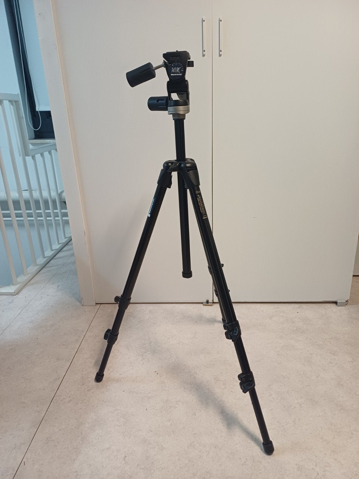 Manfrotto 055AB Statief met 141RC Balhoofd, Ophalen, Gebruikt, 150 tot 175 cm, Manfrotto