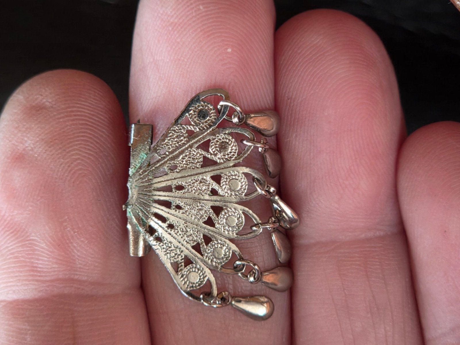 Filigraan verzilverde broche/hanger in waaier vorm, Overige materialen, 4 tot 7 cm, Gebruikt, Ophalen of Verzenden