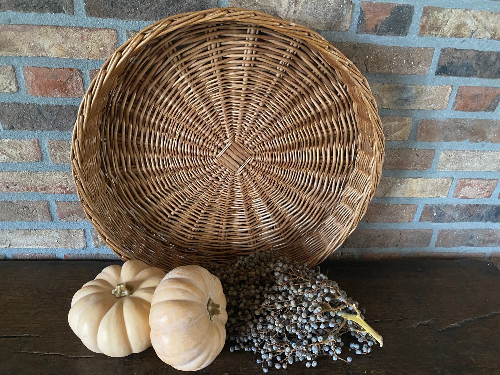 Vintage rieten mand, laag model , doorsnede 50 cm, Huis en Inrichting, Gebruikt, Mand, Rond, Ophalen of Verzenden