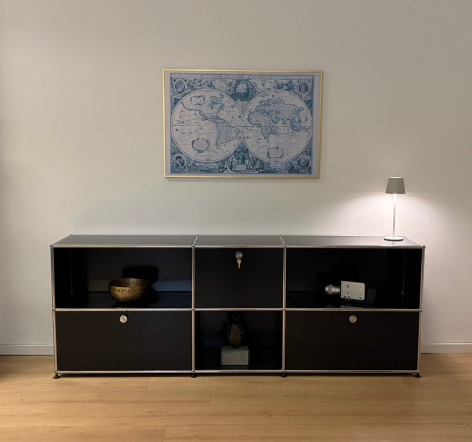 USM Haller Sideboard in black with 3 folding doors, Huis en Inrichting, Ophalen, Gebruikt, 25 tot 50 cm, Minder dan 100 cm