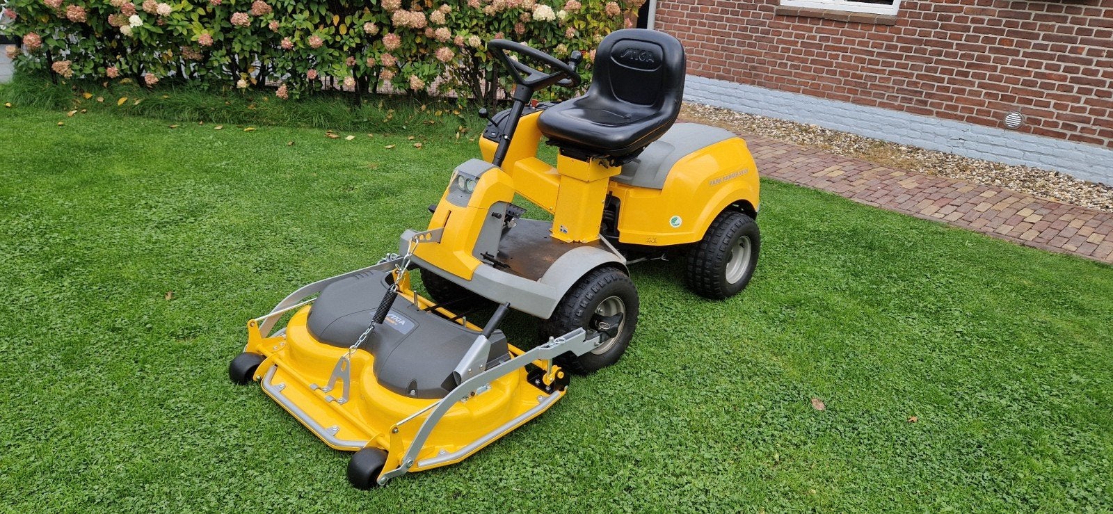Stiga Park Ranger Svan met een compleet nieuw maaidek., Stiga, Mulchfunctie, Ophalen of Verzenden, Zo goed als nieuw