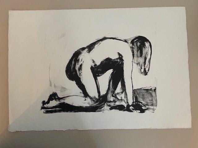 Houtskool tekening. Knielend naakt. Zwart wit kunstwerk., Antiek en Kunst, Ophalen, Tekening, Houtskooltekening, Handgemaakt