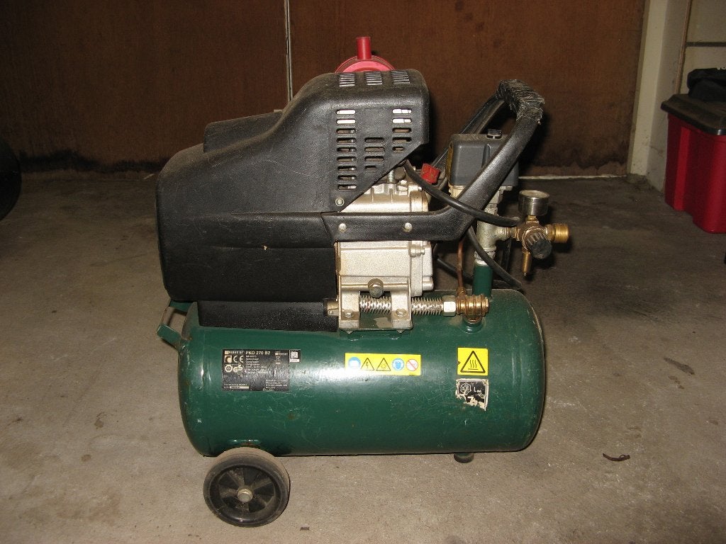 aangeboden compressor, Ophalen, Gebruikt, 200 tot 400 liter/min, Minder dan 25 liter