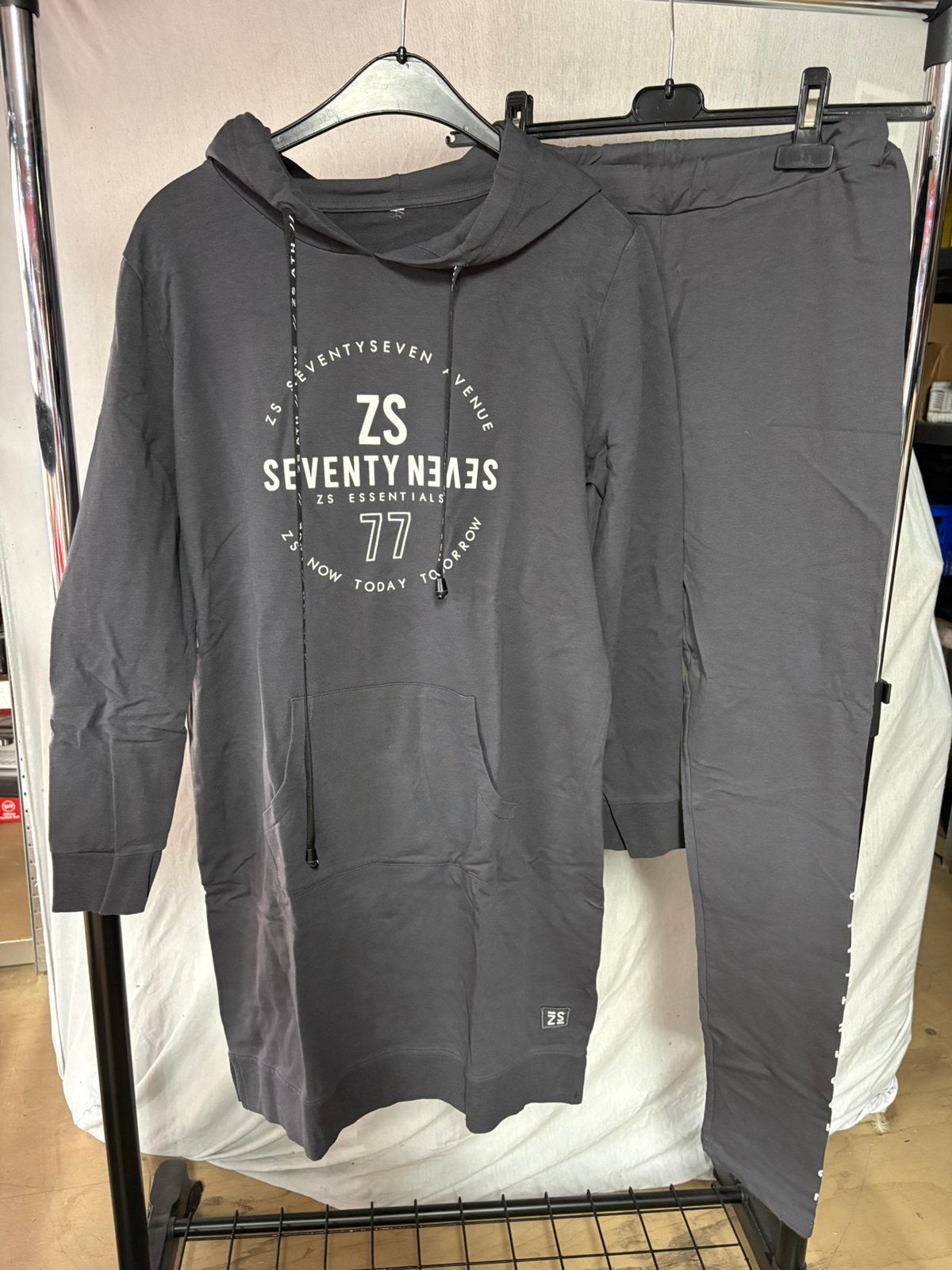 ZOSO Set maat S: Sweatjurk + legging met opdruk, Ophalen of Verzenden, Zo goed als nieuw, Blauw