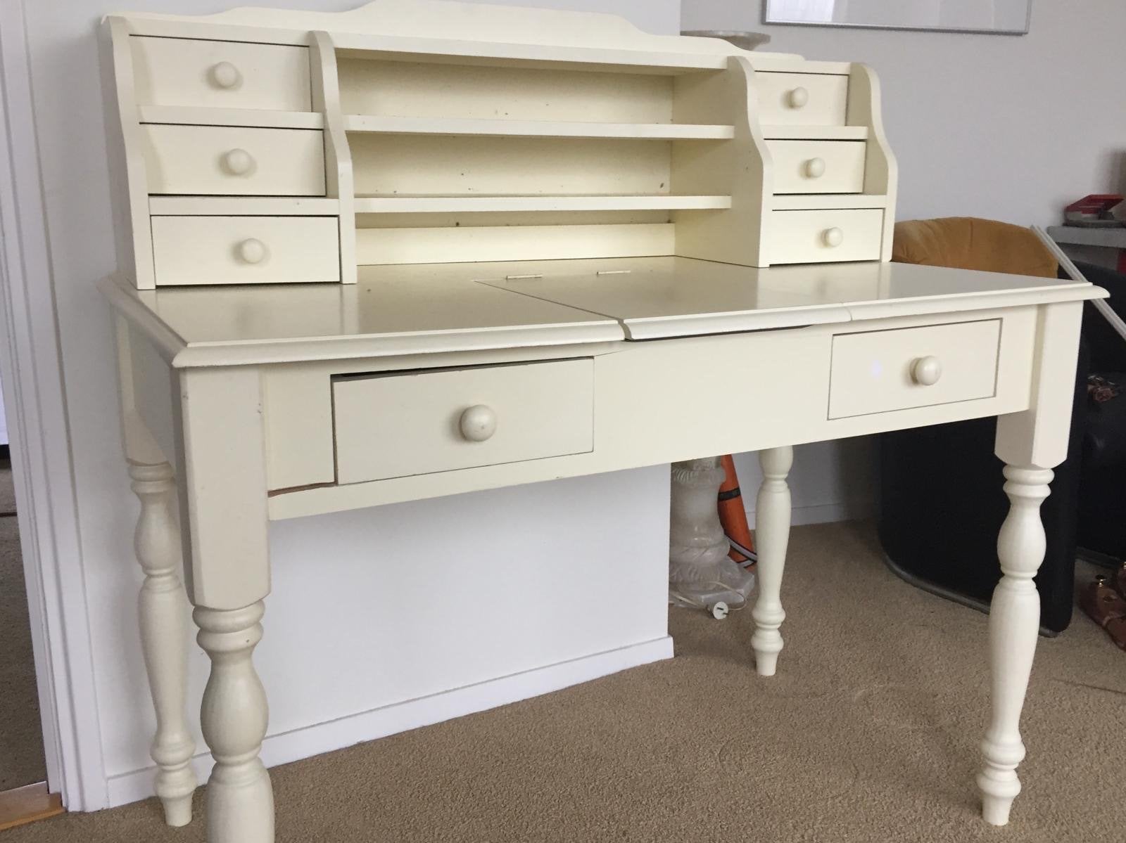 bureau/makeuptafel met spiegel, Ophalen, Gebruikt, Hout, 100 tot 150 cm
