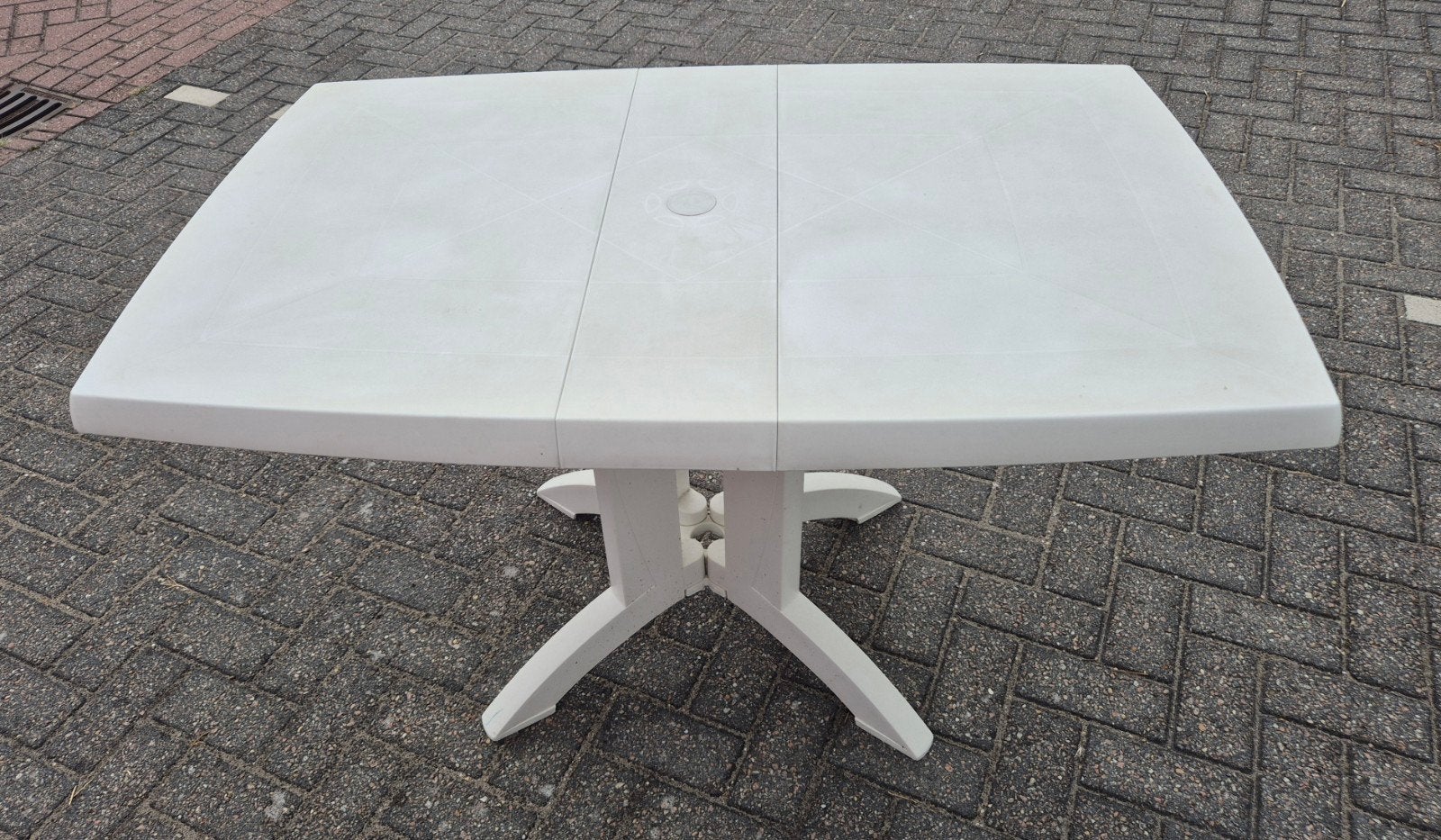 Grosfillex tuintafel, Tuin en Terras, Tuintafels, Ophalen, Gebruikt, Kunststof