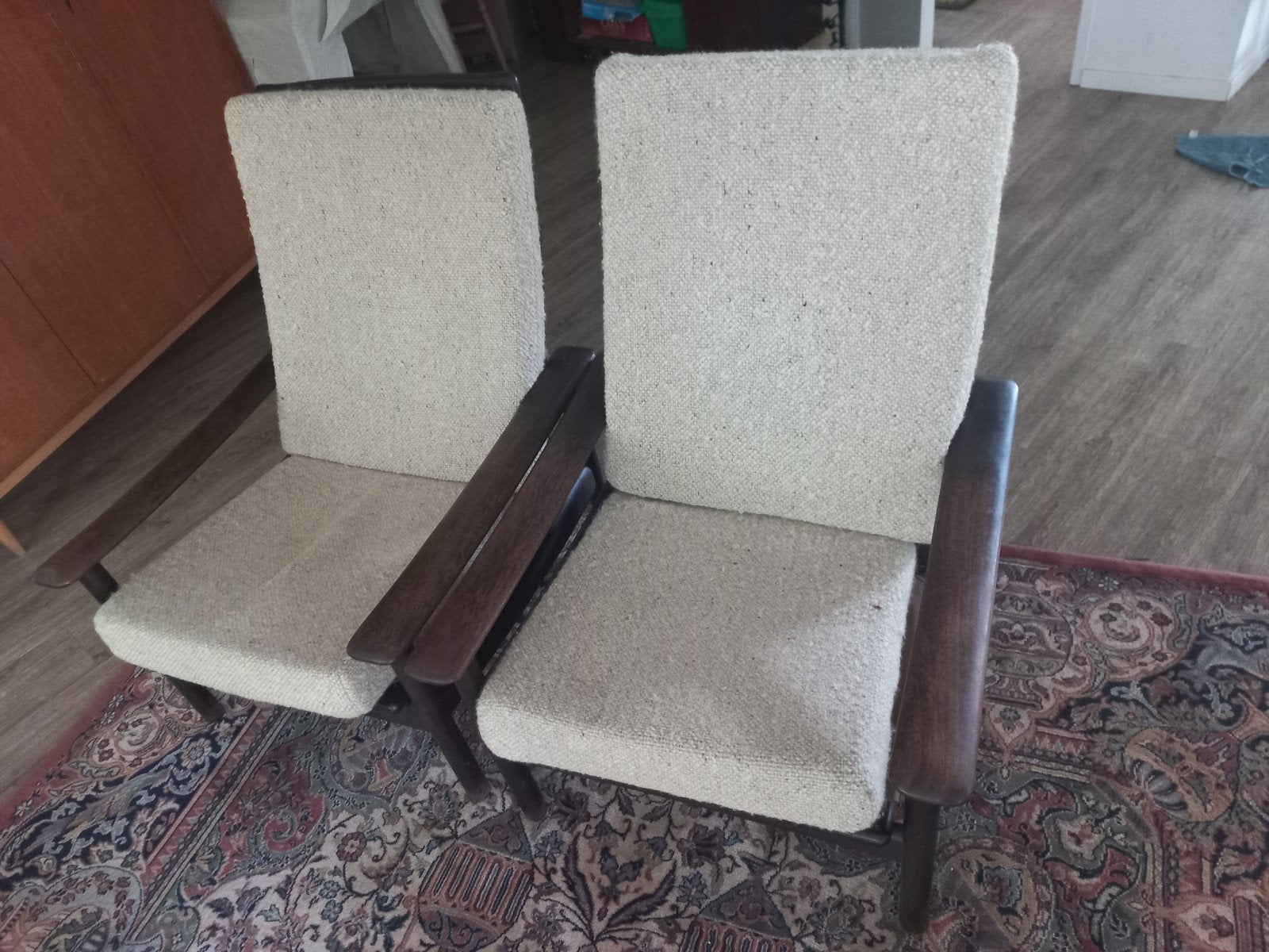 Leegverkoop: Vintage kleed, kast en fauteuils!, Gebruikt, Vintage, 200 cm of meer, Ophalen of Verzenden