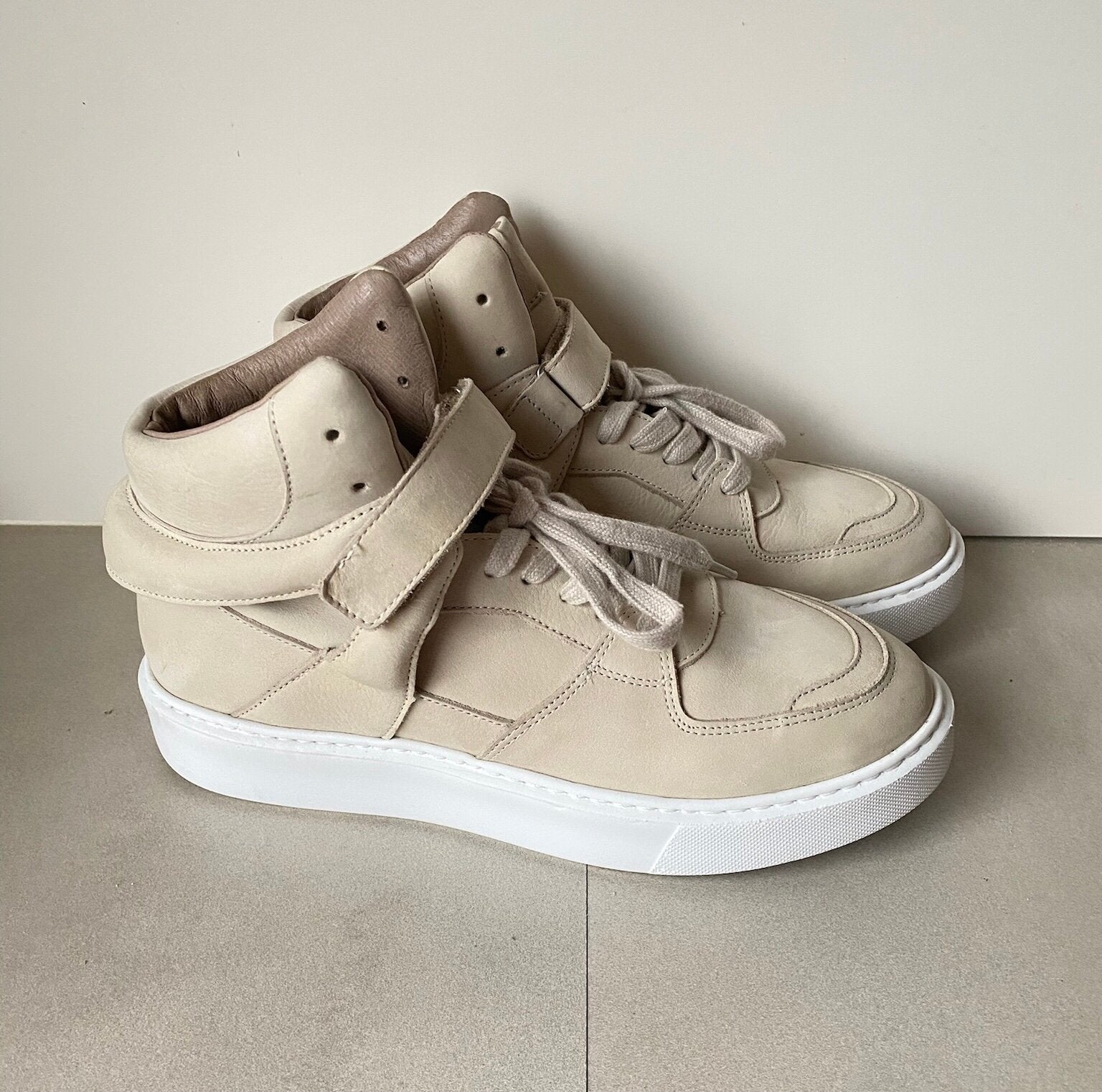 DEABUSED HOGE SNEAKERS MT:41 (40), Verzenden, Beige, Sneakers of Gympen, Zo goed als nieuw
