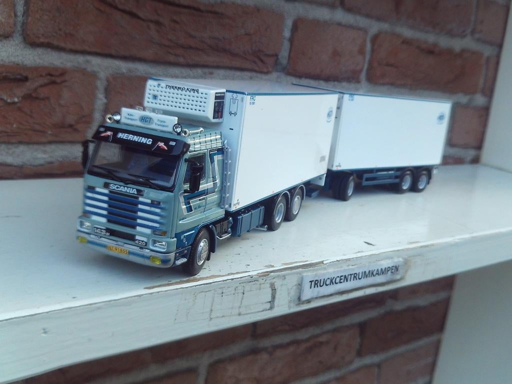 WSI  Scania 3  Streamline  van  HGT  Transport., Hobby en Vrije tijd, Modelauto's | 1:50, Ophalen of Verzenden, Nieuw, Bus of Vrachtwagen