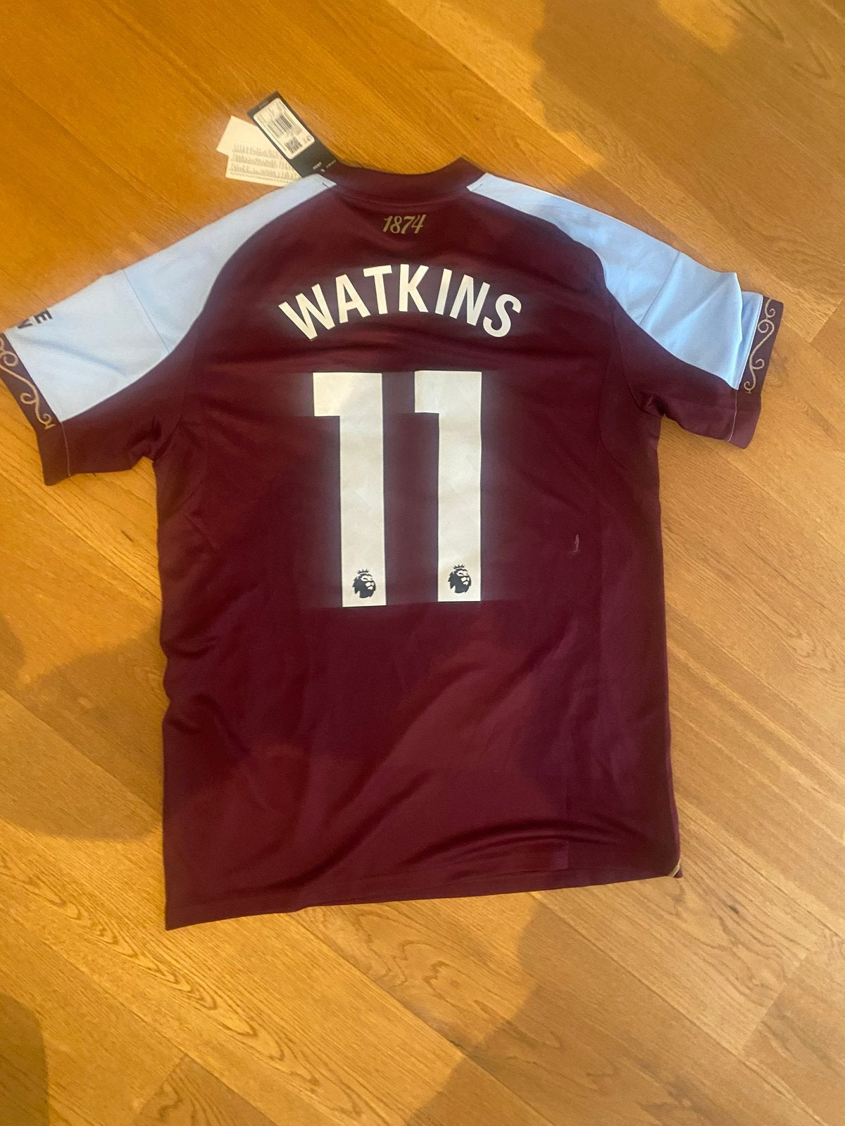 Aston Villa Thuisshirt 2025/26 Watkins #11 Maat M, Maat M, Ophalen of Verzenden, Nieuw, Shirt