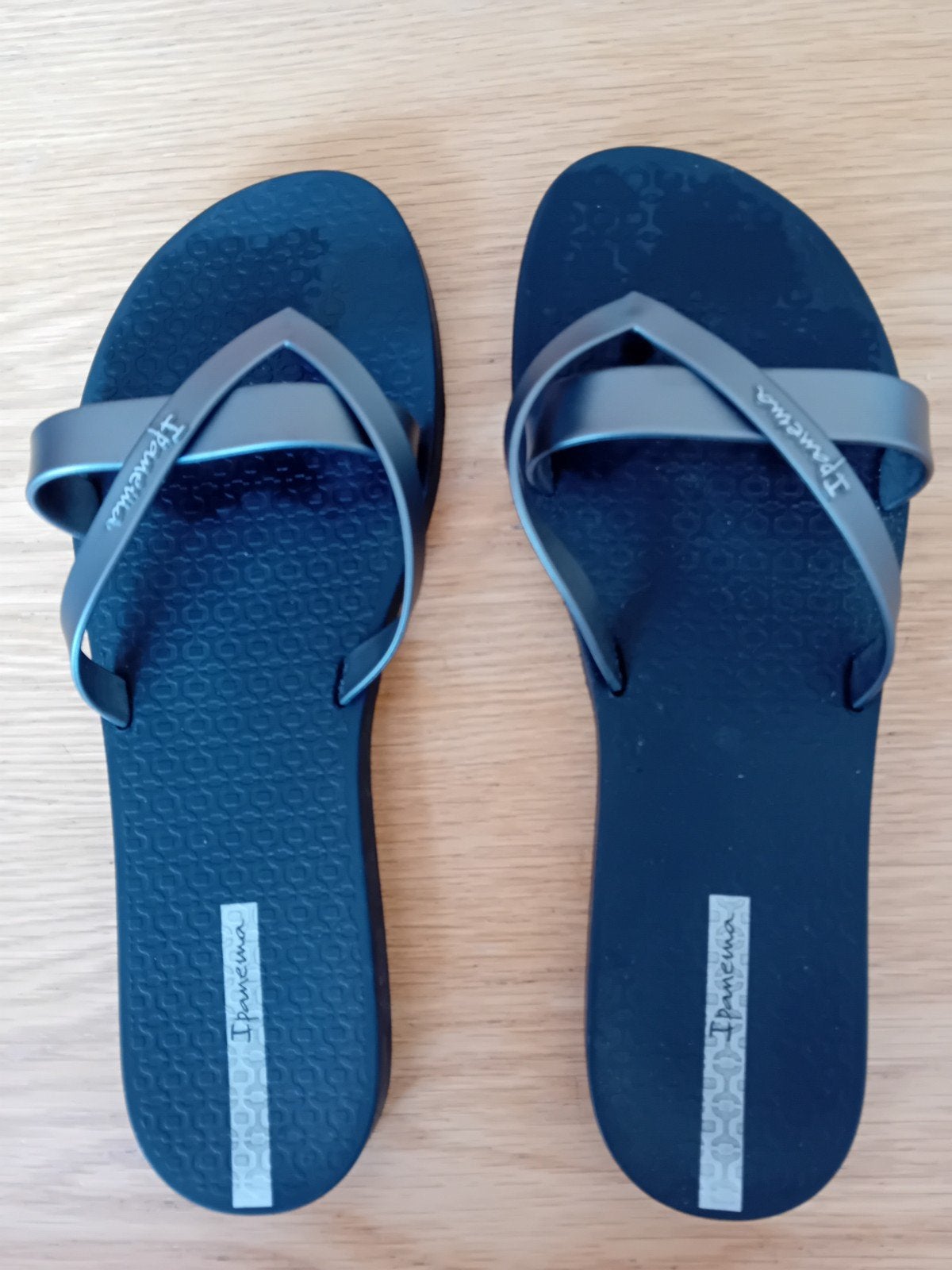Ipanema Dames Slippers Maat 39/40 - Comfortabel & Stijlvol, Slippers, Verzenden, Zwart, Zo goed als nieuw
