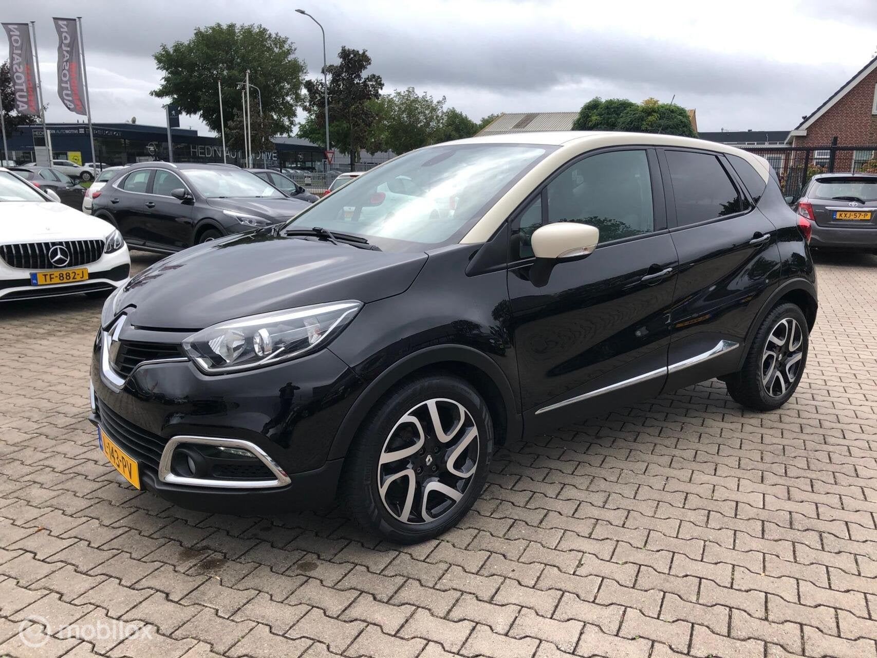 Renault Captur TCe Dynamique Navi Airco Led Trh, Voorwielaandrijving, 898 cc, Stof, Gebruikt