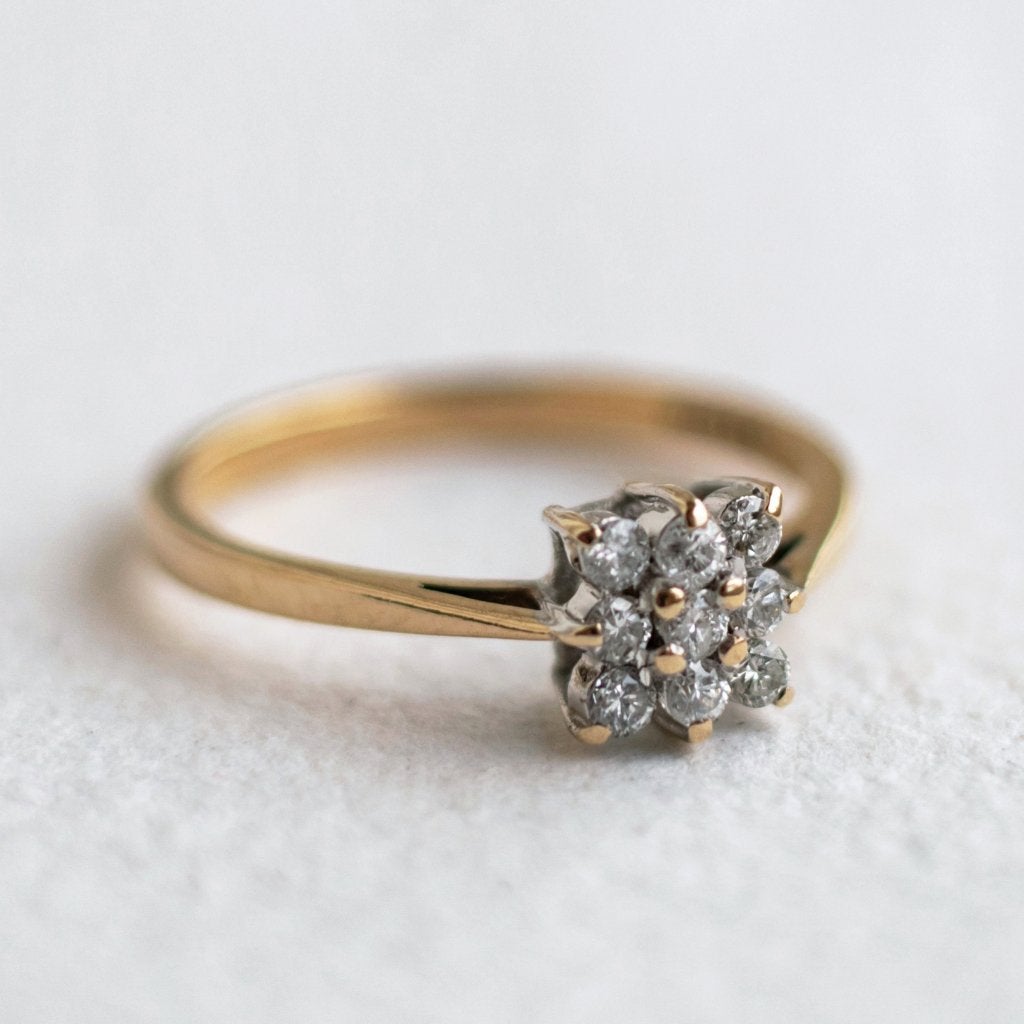 Vintage 9K gouden cluster ring met diamant - 16,75, Ophalen of Verzenden, Dame, Goud, Goud