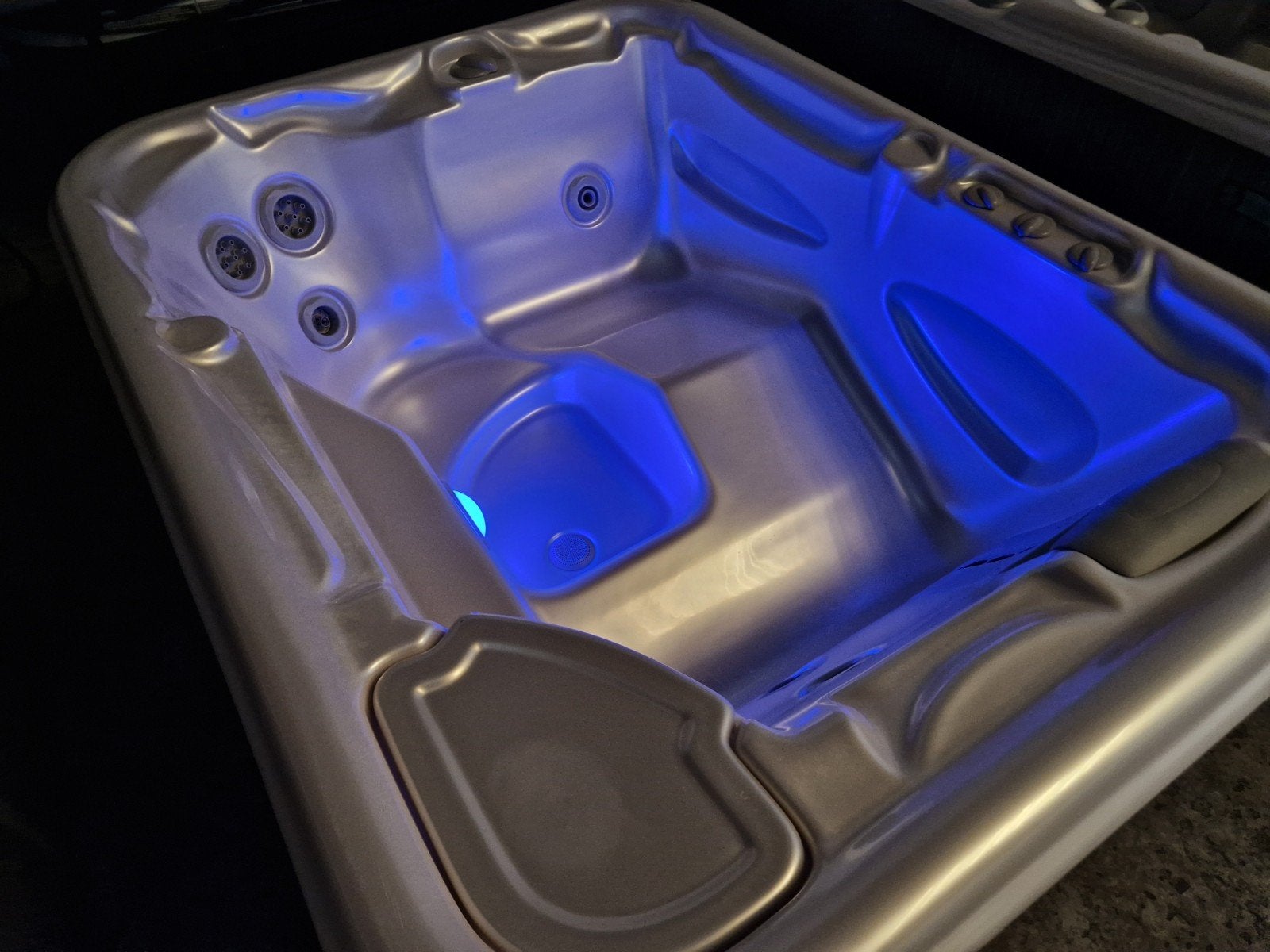 3 Persoons Hotspring Jetsetter technisch geheel vernieuwd, Tuin en Terras, Ophalen of Verzenden, Zo goed als nieuw, Pomp