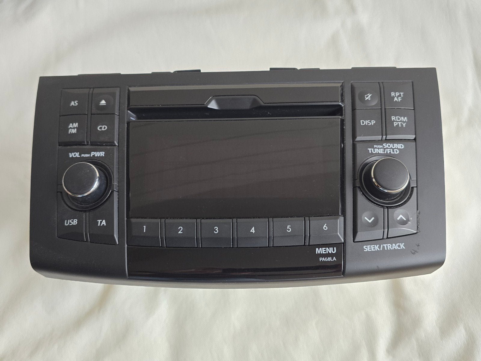 Suzuki Swift auto radio met installatiebenodigdheden, Ophalen of Verzenden