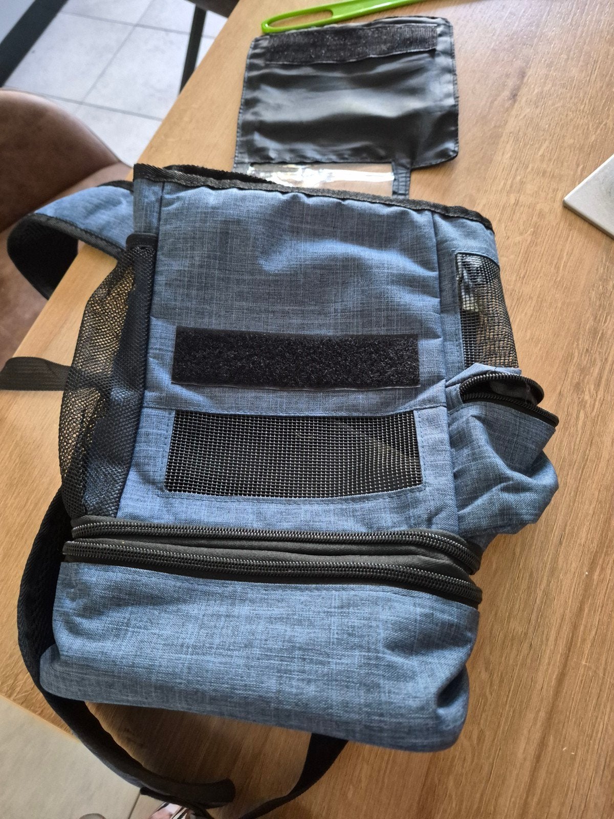 2 zuurstof rugtassen. 1 blauw gedragen en 1 zwart nieuw., Ophalen, Nieuw
