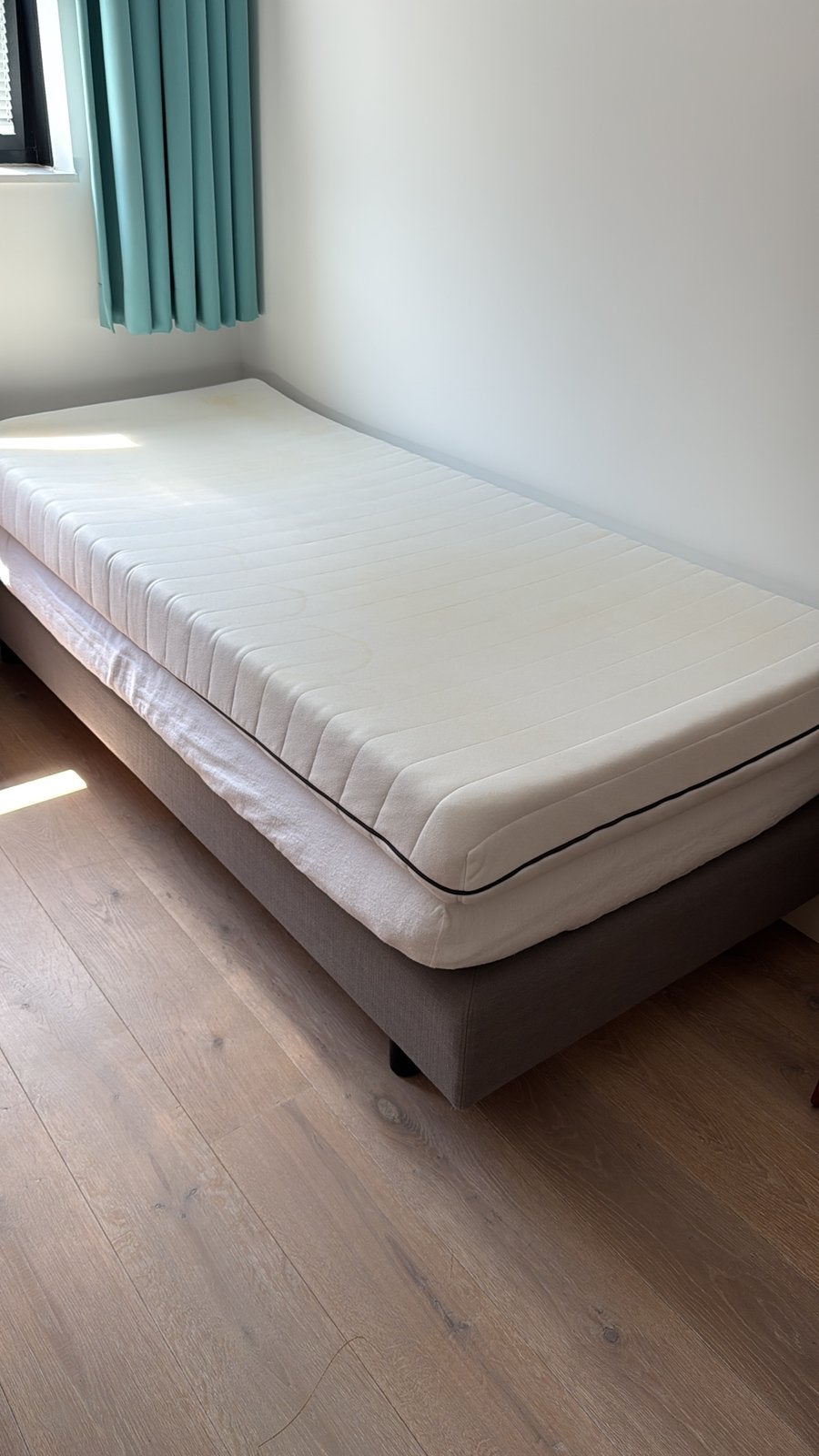 Bed gratis ophalen, Ophalen, Zo goed als nieuw, Eenpersoons