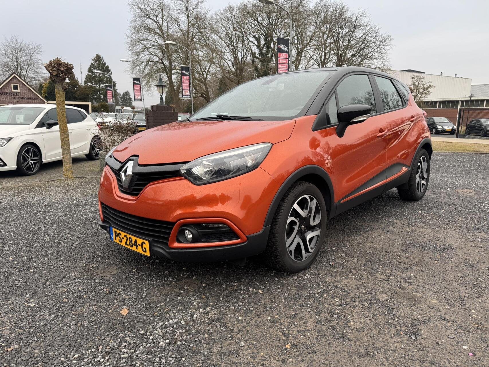 Renault Captur 0.9 TCe Dynamique 17 inch camera trekhaah boe, Voorwielaandrijving, Gebruikt, Overige kleuren, 49 €/maand