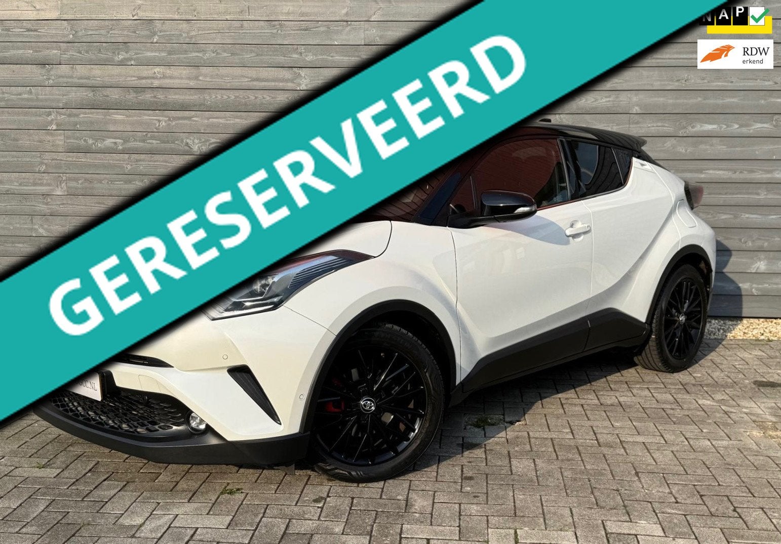 Toyota C-HR 1.8 HYBRID STYLE ULTIMATE NAVI LEDER CAMERA NAP, Auto's, 4 cilinders, Wit, 26 km/l, Hybride Elektrisch/Benzine