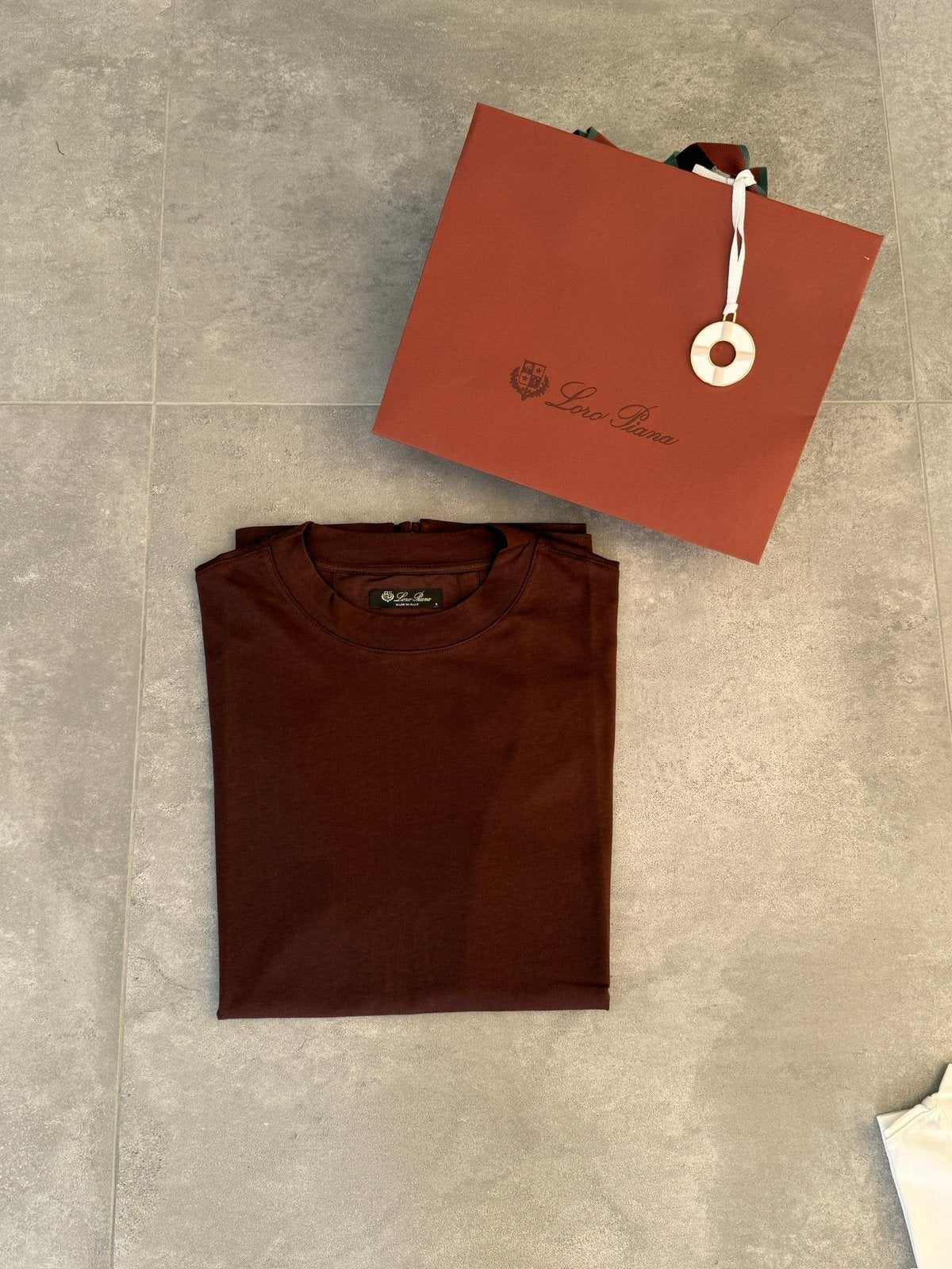 Loro Piana Ray T-Shirt, Ophalen of Verzenden, Nieuw, Overige maten, Bruin