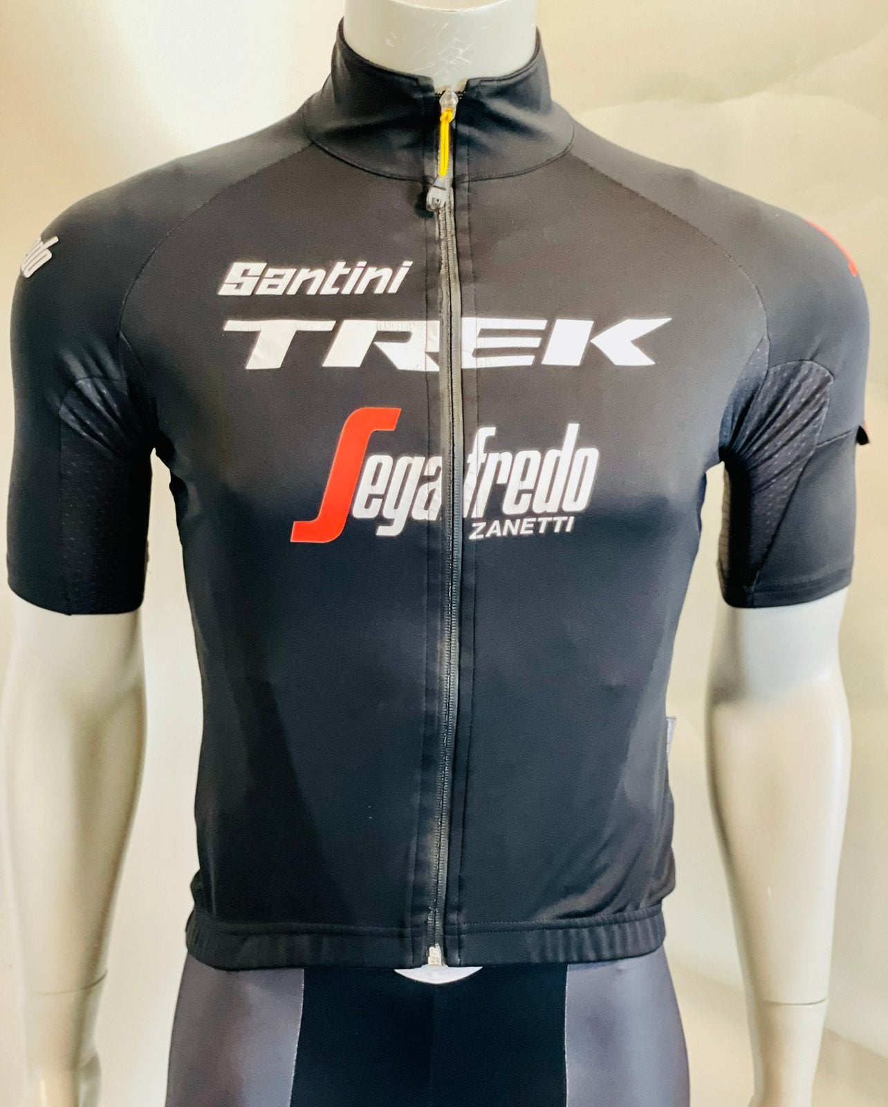 Wielrenkleding wielrenjasje regenjas windjack maat S Santini, Fietsen en Brommers, S, Heren, Ophalen of Verzenden, Zo goed als nieuw