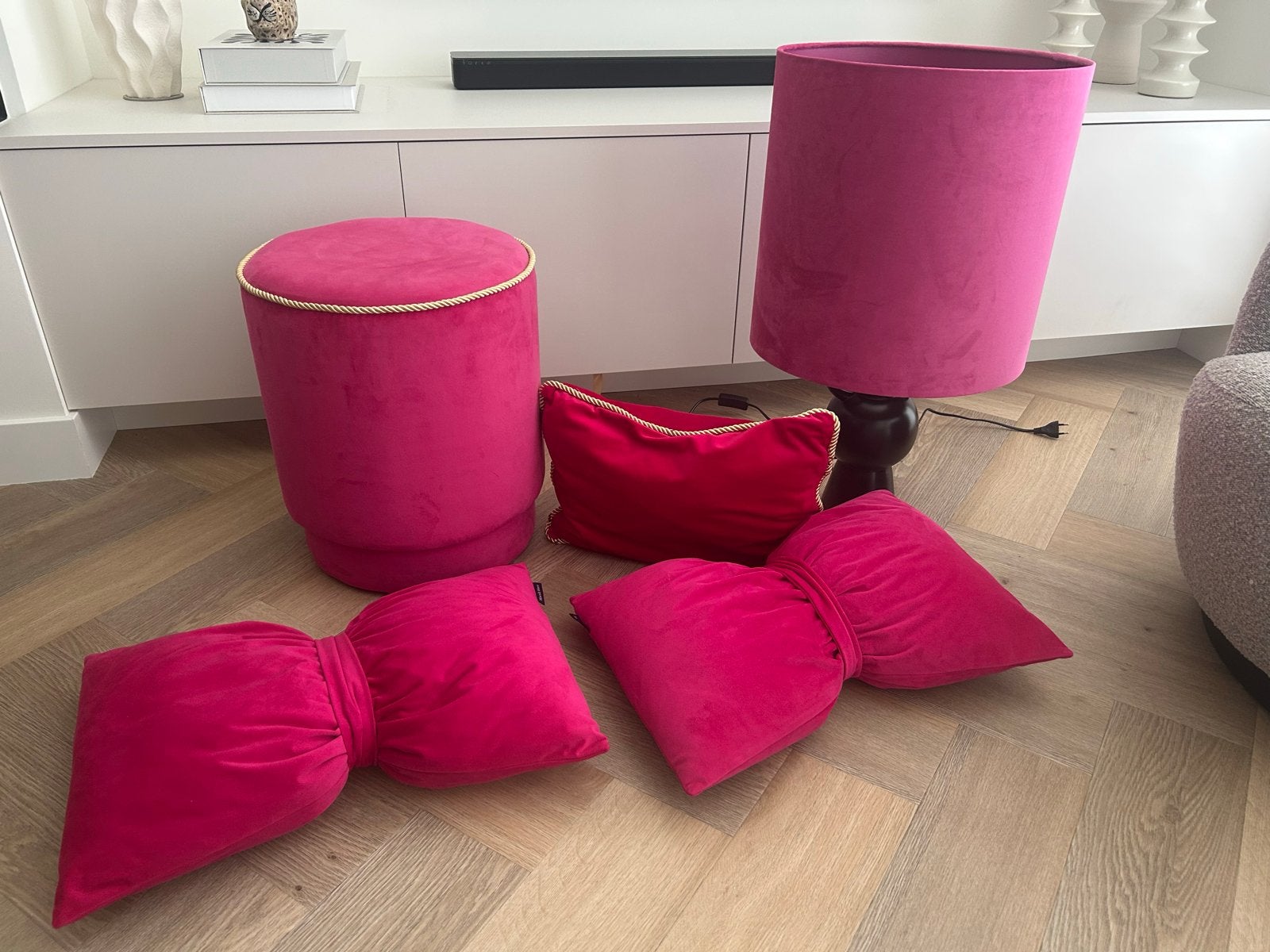 Mars&More hocker/ Poef, lampenkap/voet…sierkussens z.g.a.n, Ophalen, Zo goed als nieuw, Rond, Minder dan 50 cm