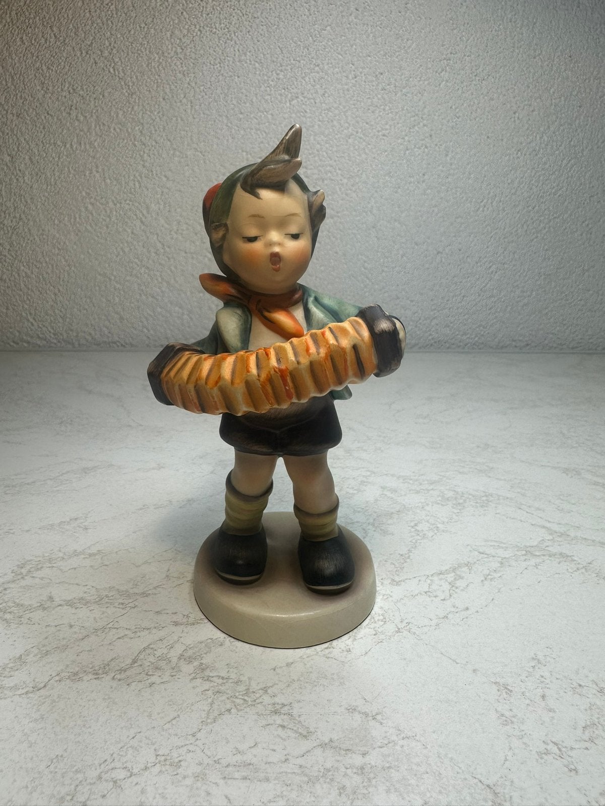 Hummel accordion boy - 185, Ophalen of Verzenden