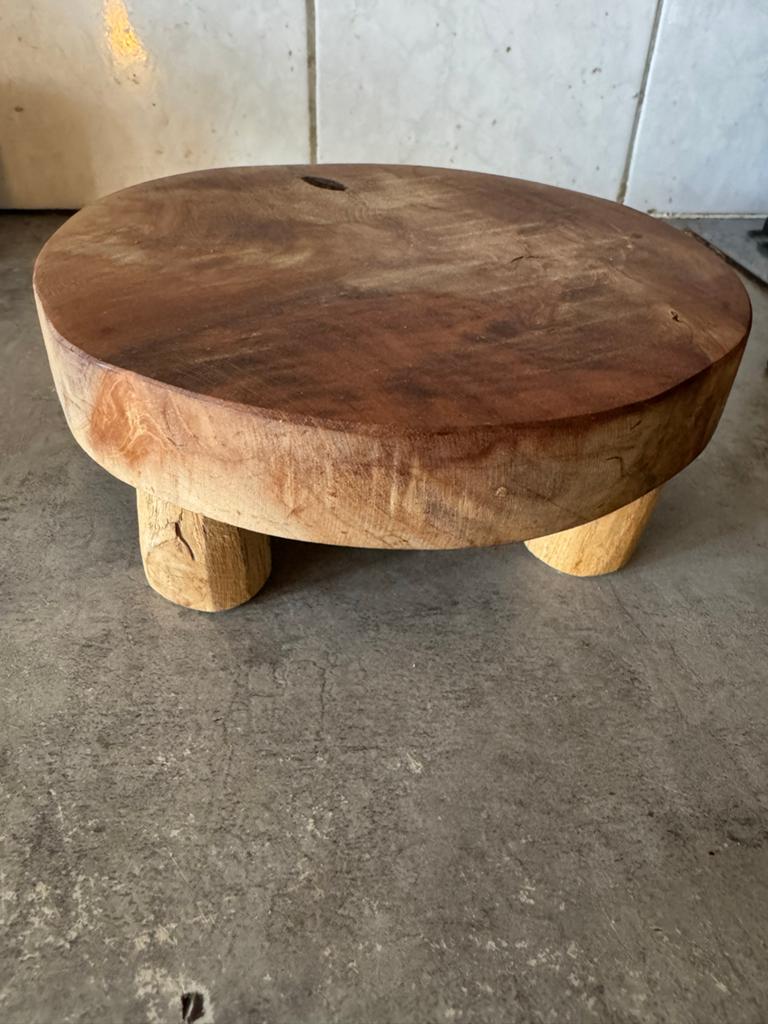 Decoratieve houten kruk / plantenstandaard, Hout, Gebruikt, Ophalen of Verzenden, Landelijk