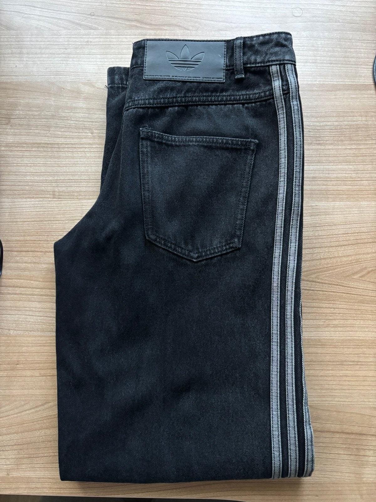 Adidas, FIREBIRD ADICOLOR DENIM BROEK., Ophalen of Verzenden, Gedragen, Zwart, W32 (confectie 46) of kleiner