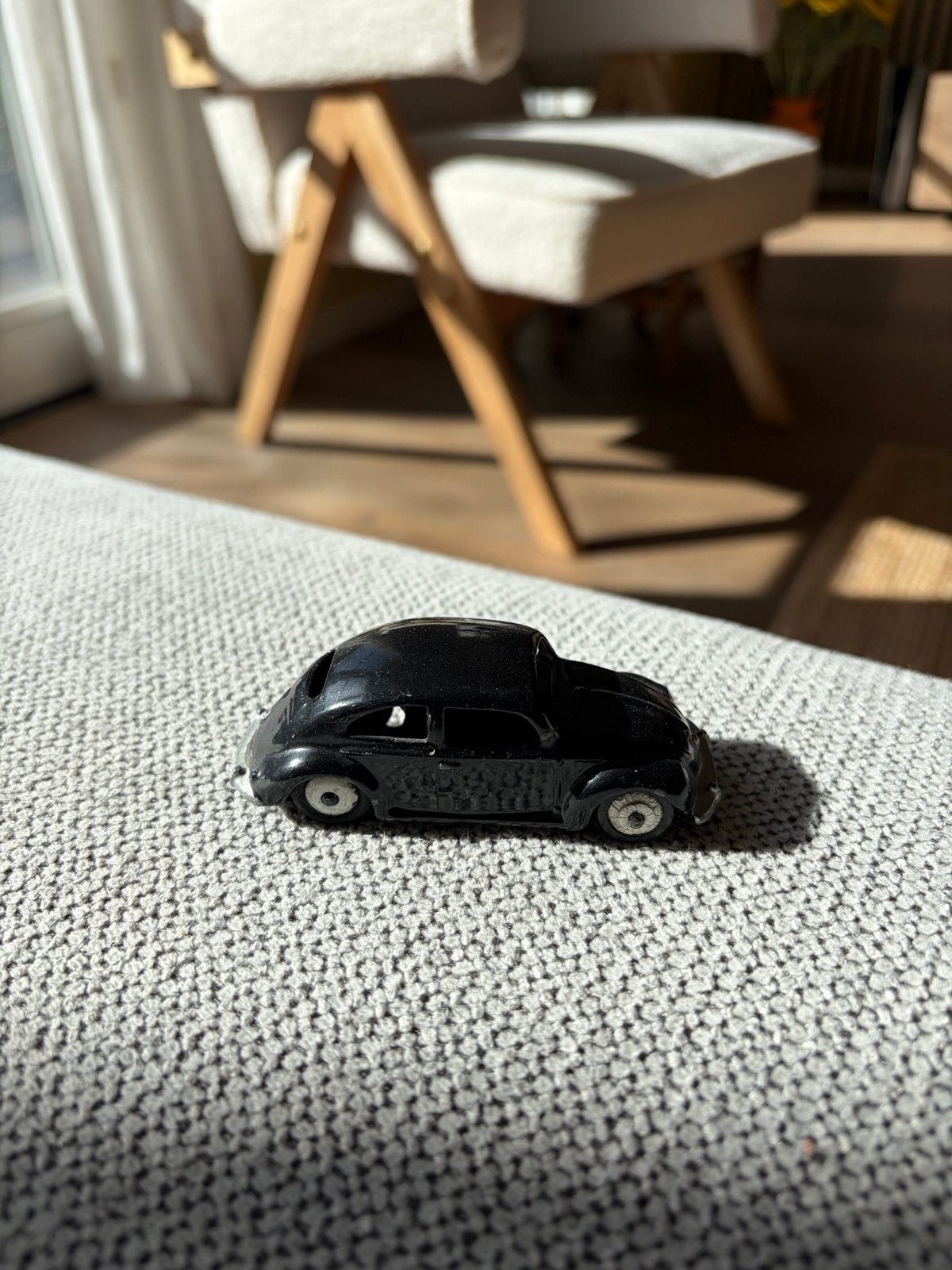 Set van 2 Vintage Dinky Toys VW Kevers - Ovale Achterruit, Ophalen of Verzenden, Gebruikt, Auto, Dinky Toys