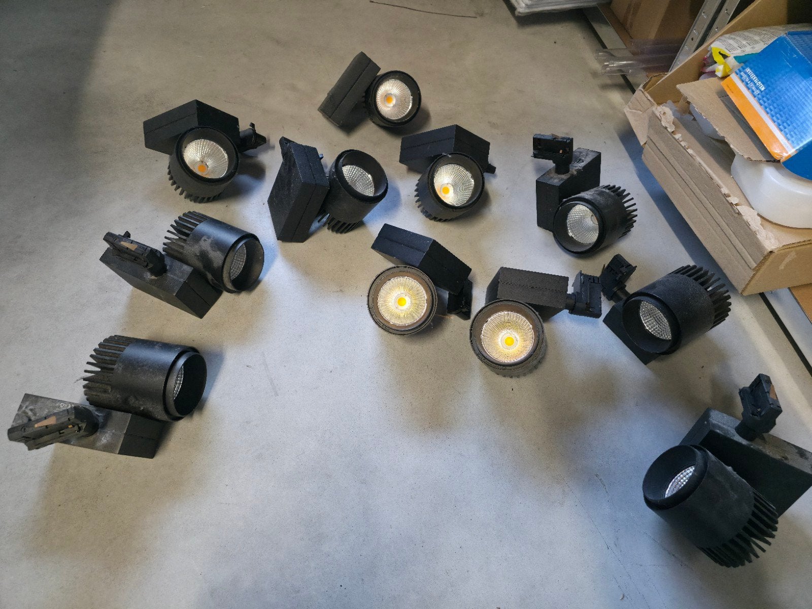 Internova Presenta LED Lampen 2000LM 40D, Metaal, Overige merken, Gebruikt, Zwart