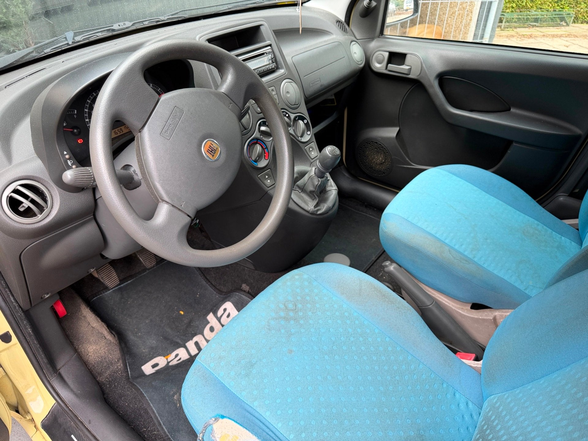 Fiat Panda 1.1|SPORT|APK 19-01-2027|INRUILKOOPJE, Voorwielaandrijving, 4 stoelen, Geel, Bedrijf