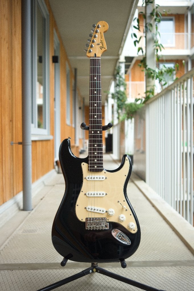 Fender Stratocaster Standard MIM 2012, Ophalen, Gebruikt, Solid body, Fender