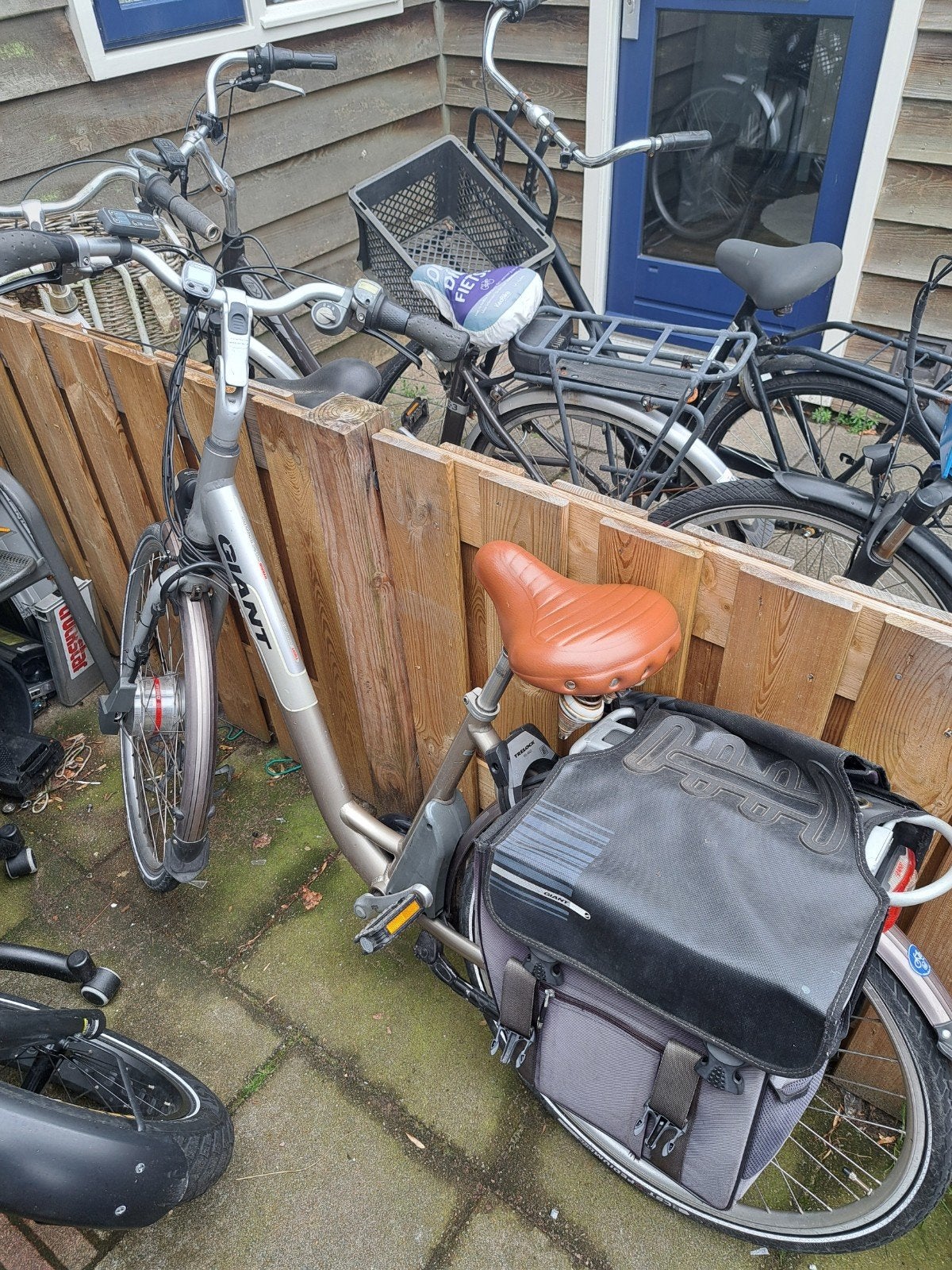 Tekoop giant twist, Ophalen, Zo goed als nieuw, Giant
