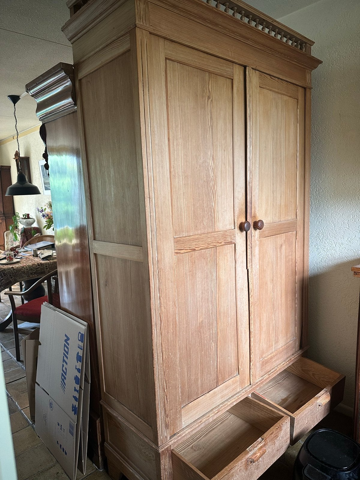 Vintage  grenen linnenkast met planken en 2 laden, Huis en Inrichting, Kasten | Kledingkasten, Ophalen, Gebruikt, 100 tot 150 cm