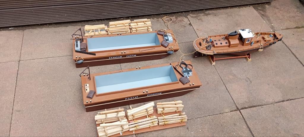 RC Sleepboot met twee pontons - Zaandam Pont 38, Hobby en Vrije tijd, Modelbouw | Boten en Schepen, Ophalen, Gebruikt, Groter dan 1:32