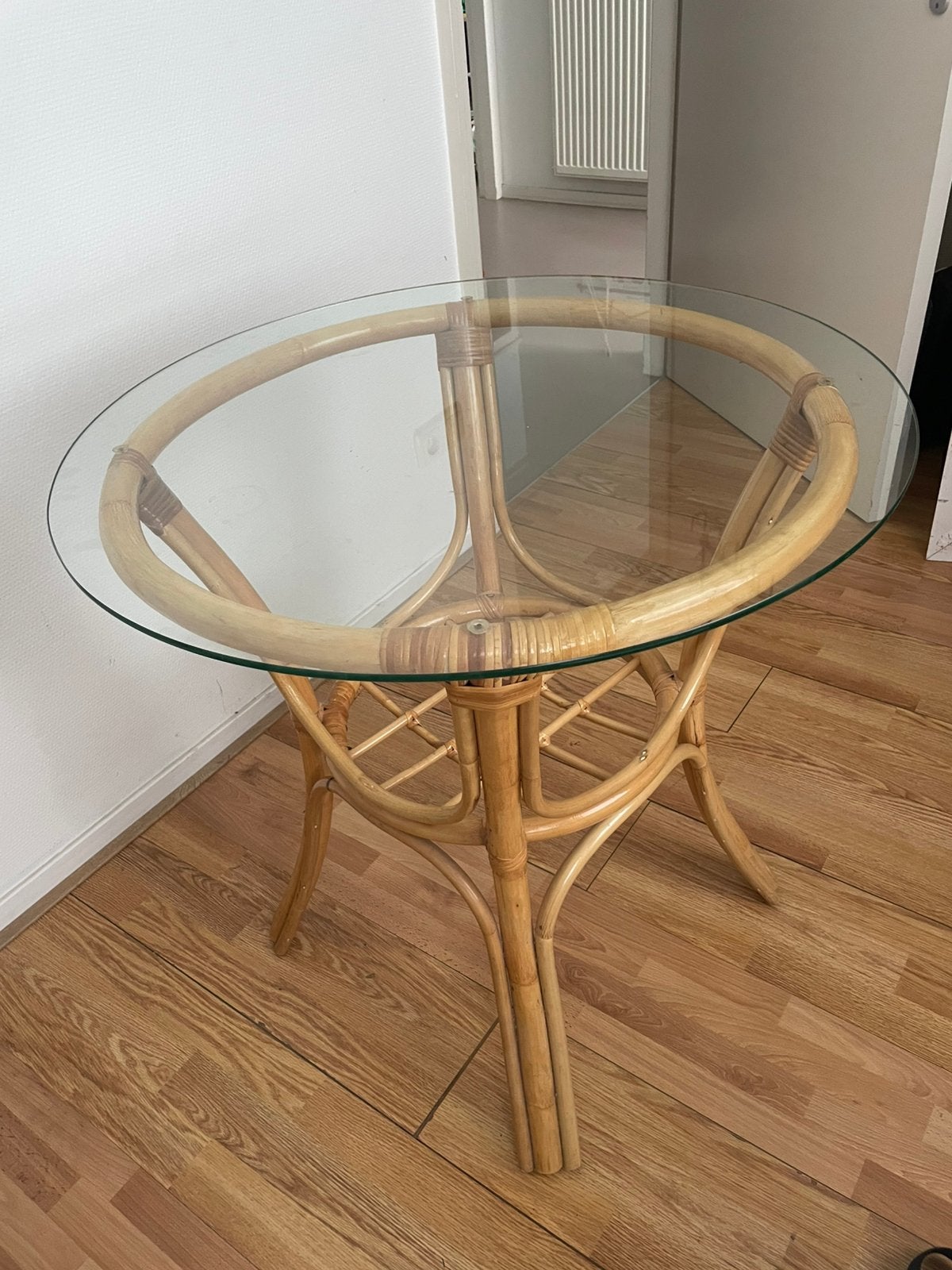 Prachtige rotan tafel met glasplaat, Huis en Inrichting, Minder dan 55 cm, Rond, Zo goed als nieuw, Ophalen