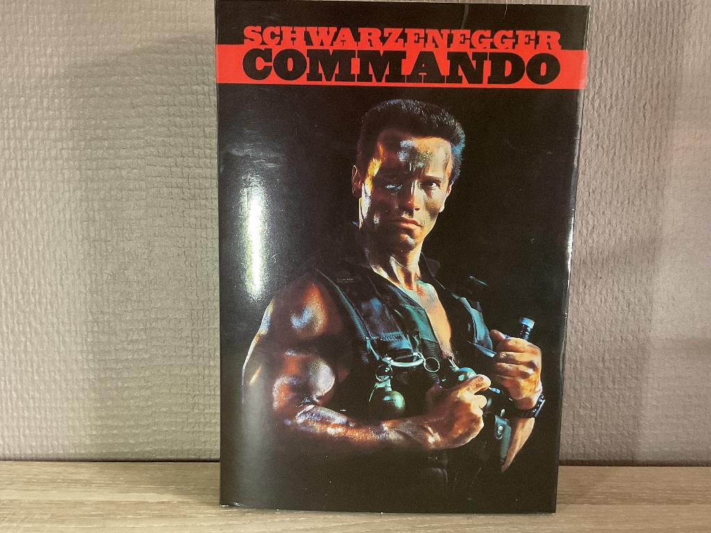 Commando Schwarzenegger. Verzendkosten 13€, Ophalen of Verzenden, Zo goed als nieuw, Actiefiguur of Pop