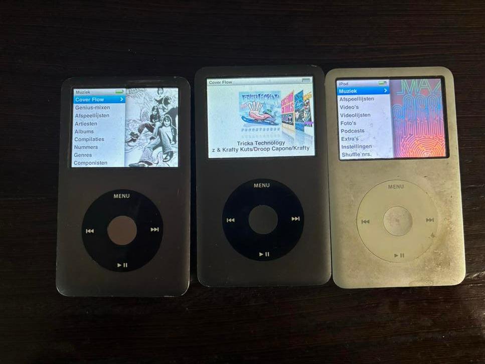 3x iPod Classic - 120GB en 2x 160GB, Audio, Tv en Foto, Mp3-spelers | Apple iPod, Ophalen of Verzenden, Gebruikt, Classic, 40 GB en meer